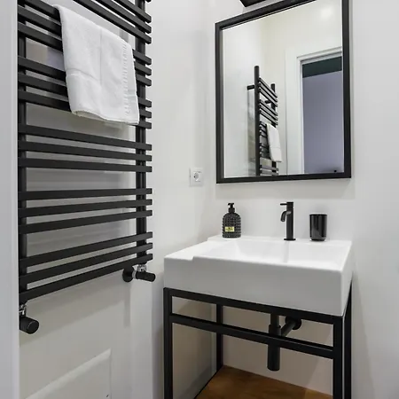 Weaver By Dimorra Napoli