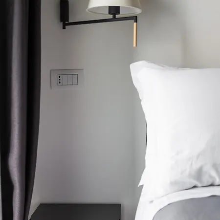 Weaver By Dimorra Naples