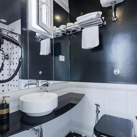 Aparthotel Weaver By Dimorra 3*